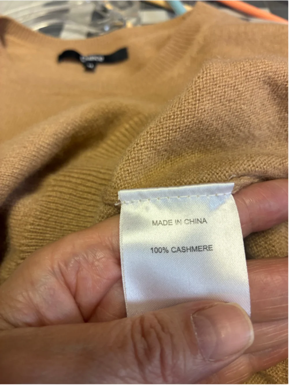 Quince Crew Neck Cashmere Sweater in Tan Beige Size M